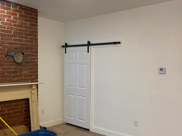 4455 Gladstone St — Photo 23