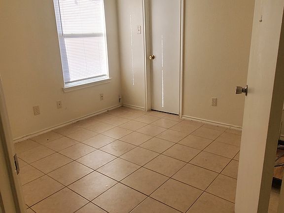 3rd image of 2208 Smith Branch Blvd