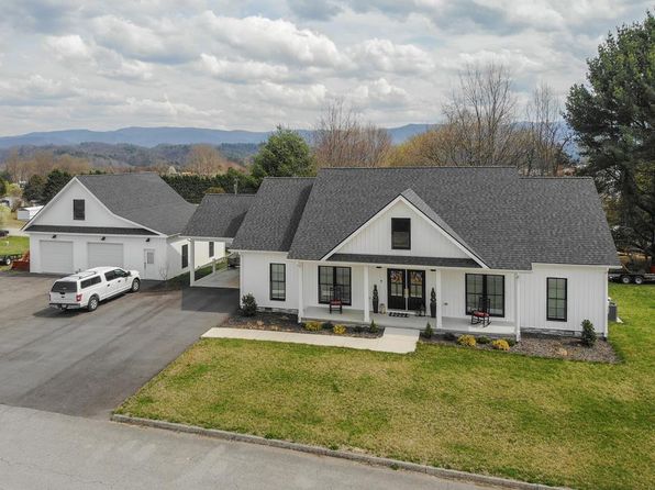 210 Lake View Estates Dr, Bristol, TN 37620
