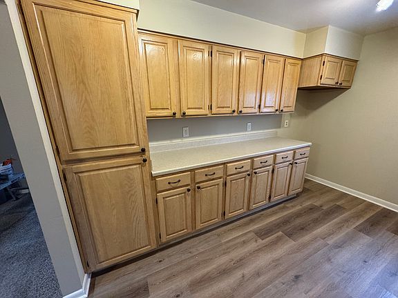 5th image of 5104 Oakmont Dr