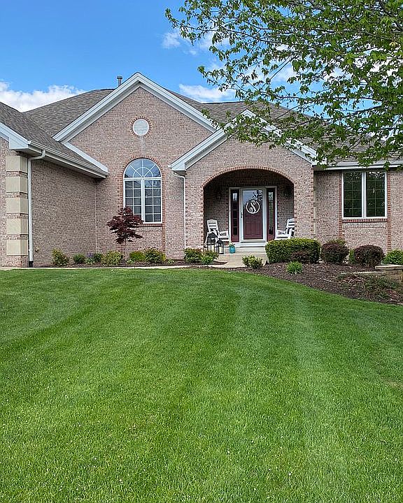 1st image of 11927 Glengarry Ct