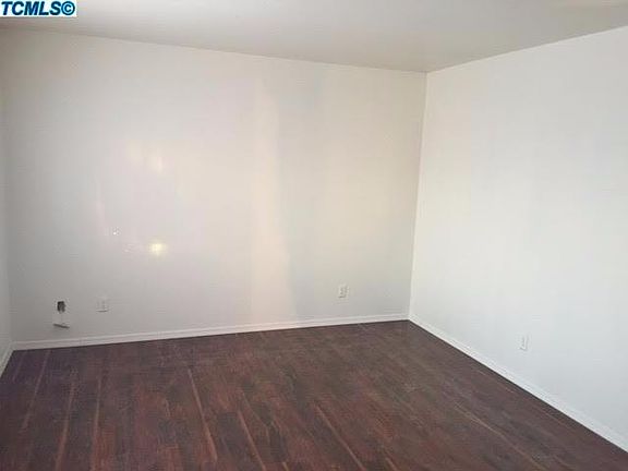 5th image of 2445 N Oak Park Court