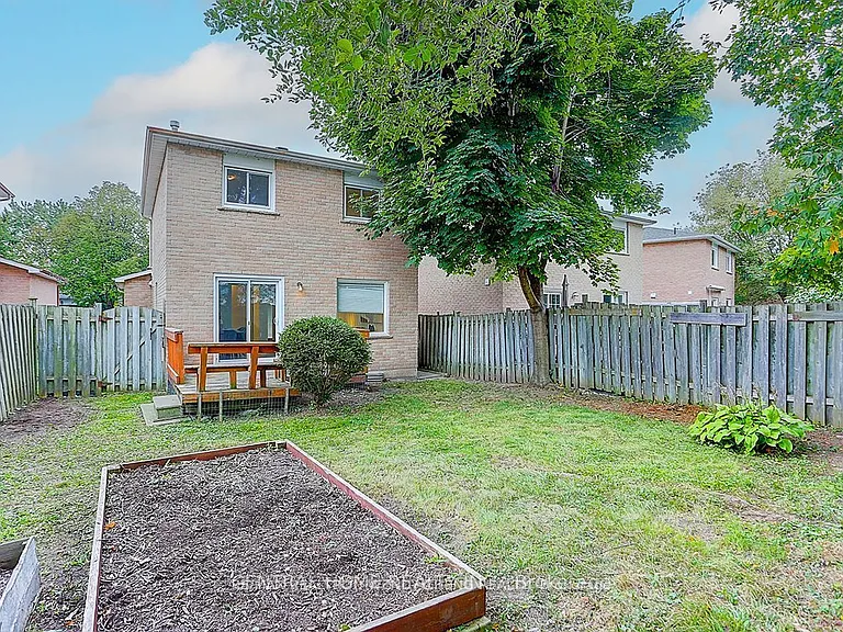 12 Woolen Mill Rd — Photo 35