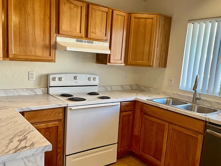 4454 E 3rd St #2 — Photo 3