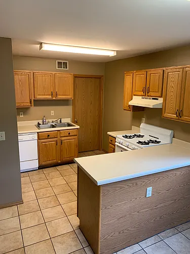 1295 Redpine Way Photo 1
