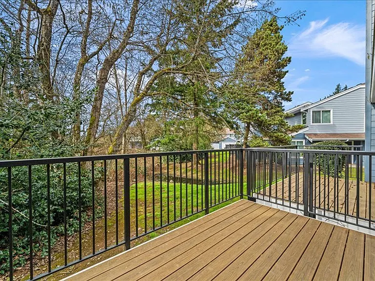 25-Meridian Green Townhomes 4-3--26