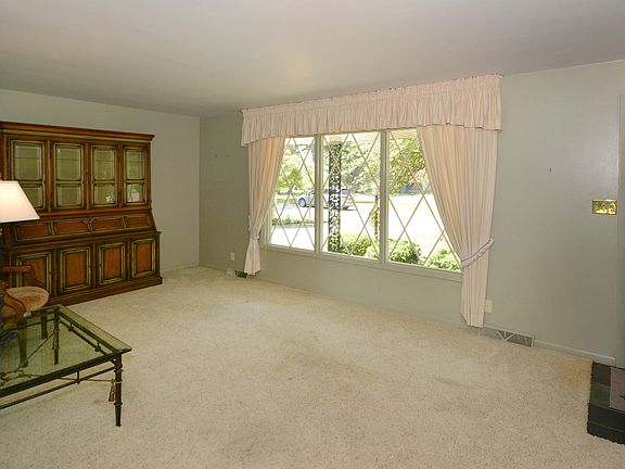 5th image of 50829 Barber St