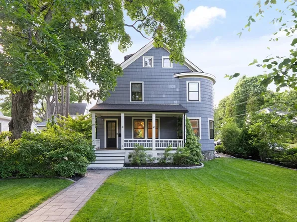 3 Fletcher St, Winchester, MA 01890