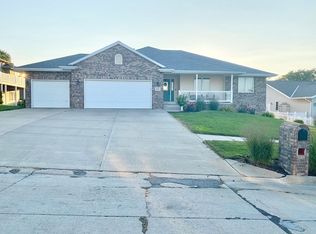 1003 Park Way, Norfolk, NE 68701