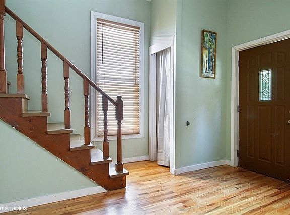 4th image of 2628 N California Ave