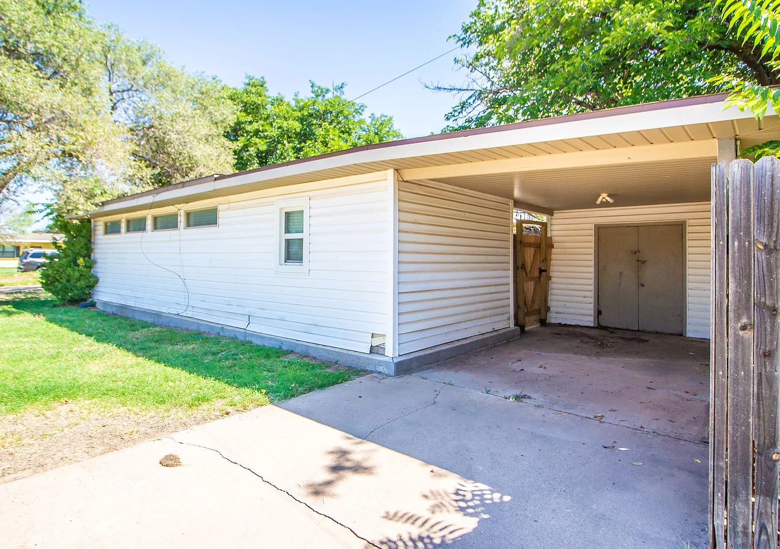 Pre-leasing 4 bedroom house close to TTU!! — Photo 4