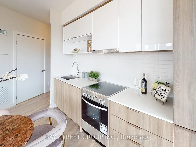 159 Wellesley St E #1908 — Photo 10