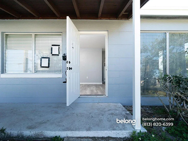 691 Sharon Cir — Photo 10