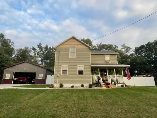 455 Robinson St, Constantine, MI 49042