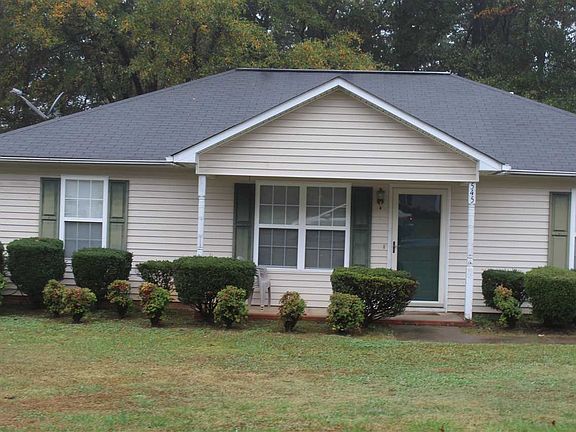3rd image of 545 Holly Run Ct