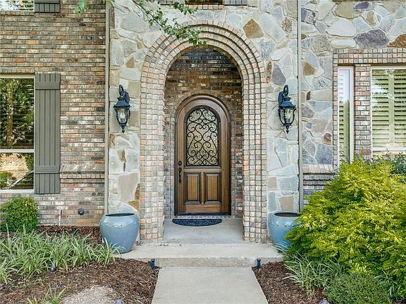 3rd image of 2509 Featherstone Ct