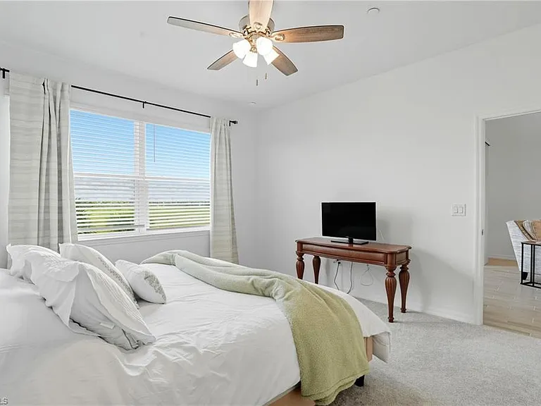 11861 Venetian Lagoon Dr — Photo 23