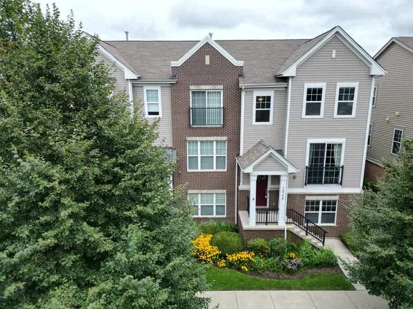 1208 Harding Ave, Des Plaines, IL 60016