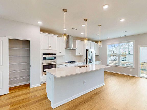 5th image of 2729 Hunter Woods Dr #568