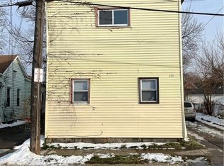 3411 W 49th St, Cleveland, OH 44102