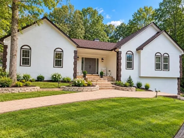 3731 Spring Leaf Ln, Acworth, GA 30101