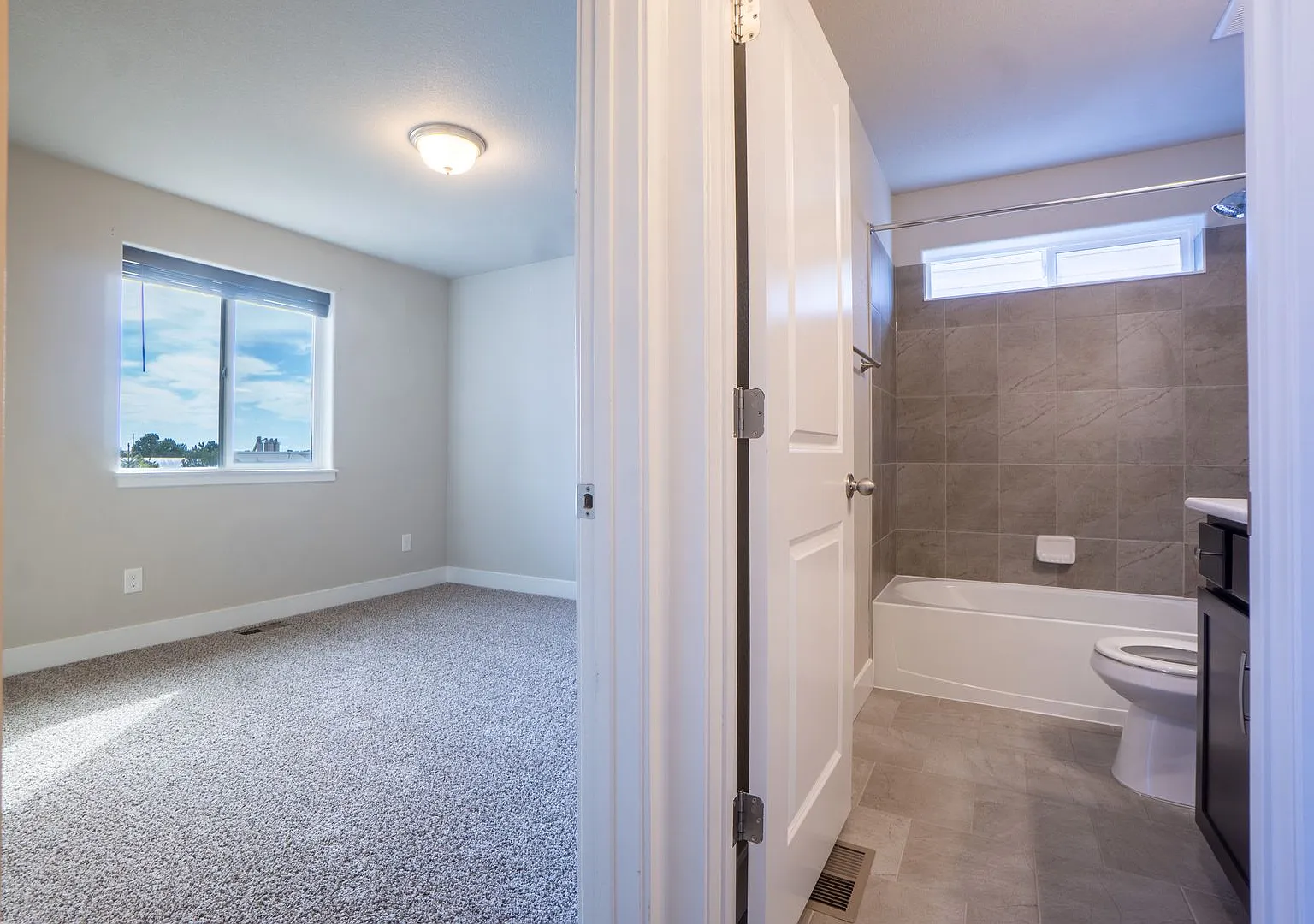 Beautiful 4-Bedroom Ranch Rental in 80939 — Photo 3