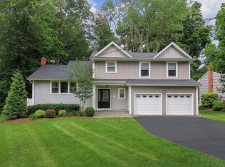 2253 Sunrise Ct, Scotch Plains, NJ 07076