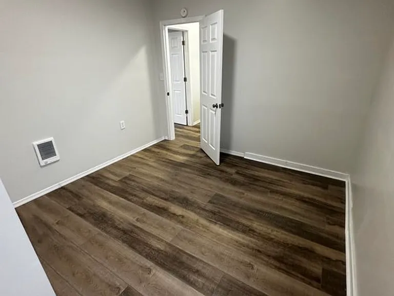313 Elm St #2 — Photo 8