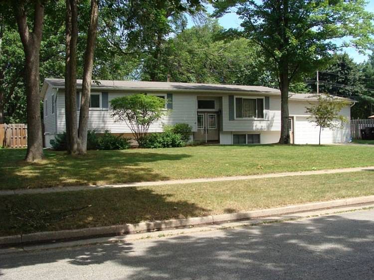 1st image of 2712 Saint Marys Dr