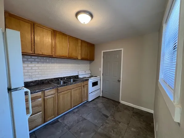 606 Young Ave APT A, Warner Robins, GA 31093