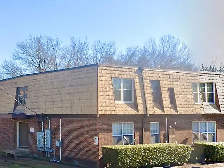 441 Harding Pl #D1 — Photo 3