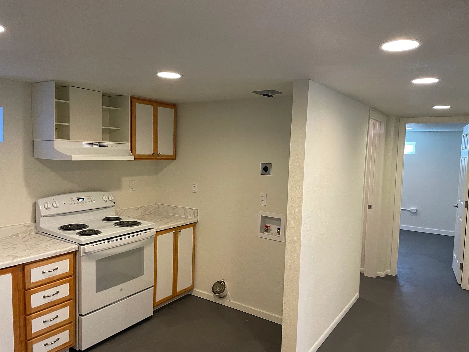 2 bed, 900 sqft, $1,100 — Photo 4