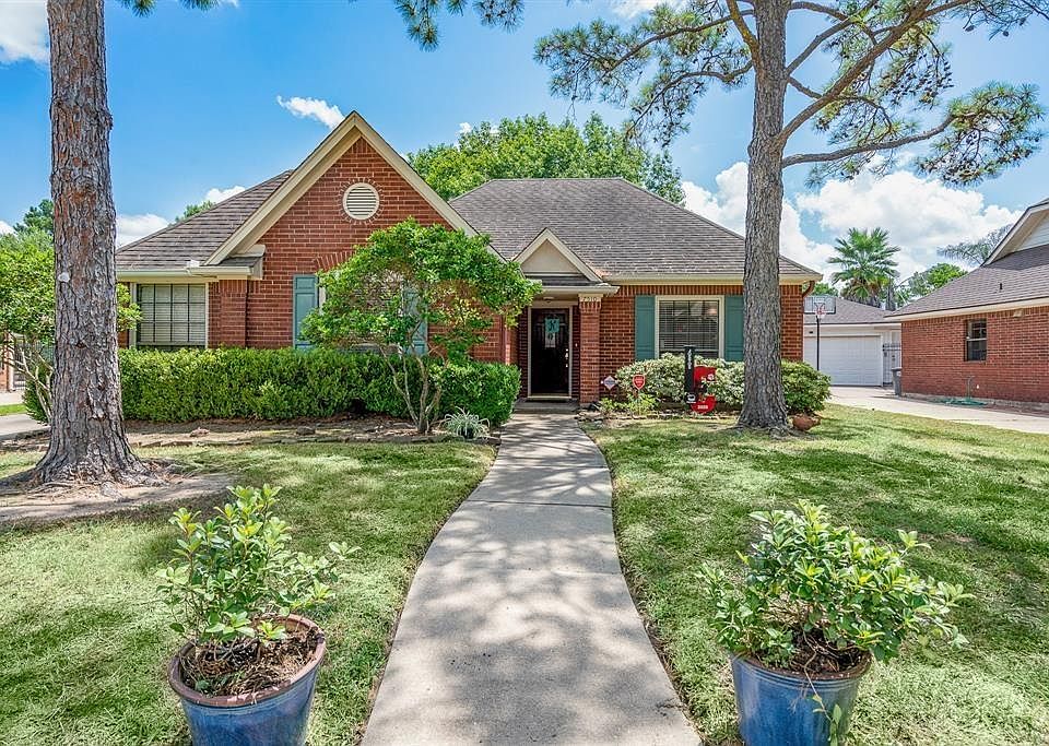 1st image of 7510 Forest Dawn Way