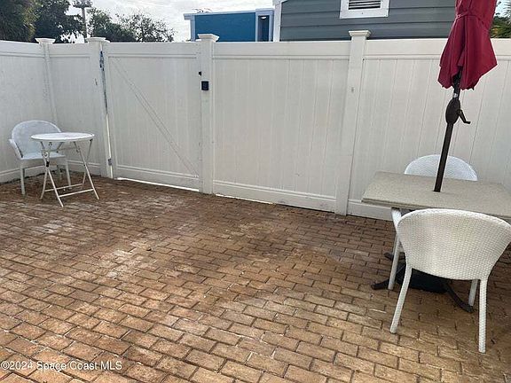 4th image of 8309 Rosalind Ave #1