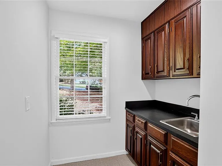 447 Cove Dr NE — Photo 9