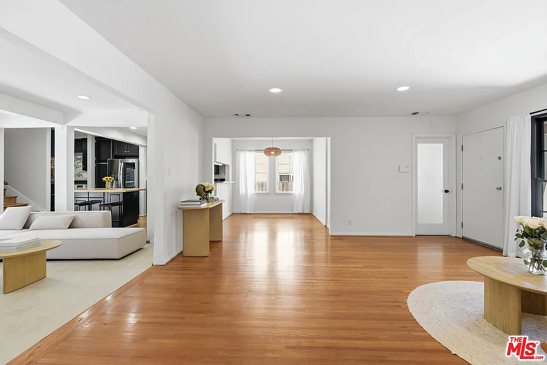 4 bed, 3.0 bath, 2081 sqft, $9,000 — Photo 4