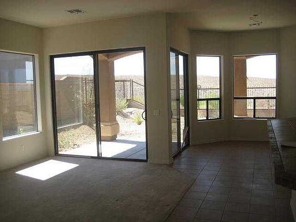 2nd image of 2868 Esmerelda Dr