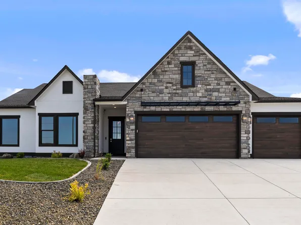 950 Rieve Ct, Richland, WA 99352