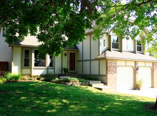 908 SE 43rd Ter, Topeka, KS 66609