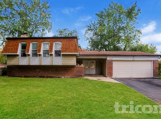 1020 Kent Ct, Bolingbrook, IL 60440