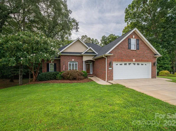 131 Creekside Dr, Shelby, NC 28152