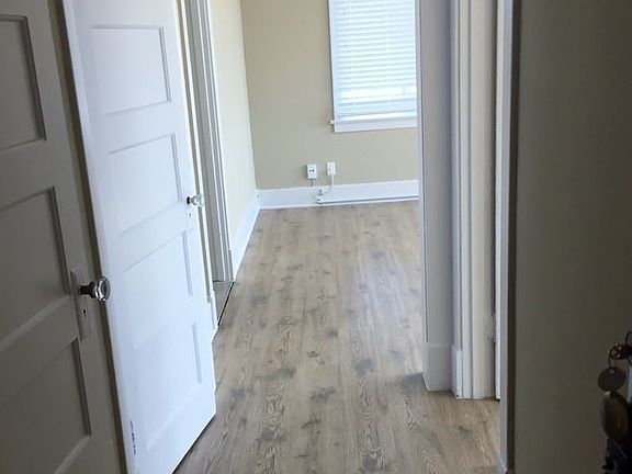 4th image of 1702 Lincoln Ave APT 7