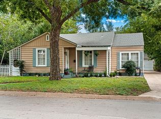 616 Lois St, Kerrville, TX 78028