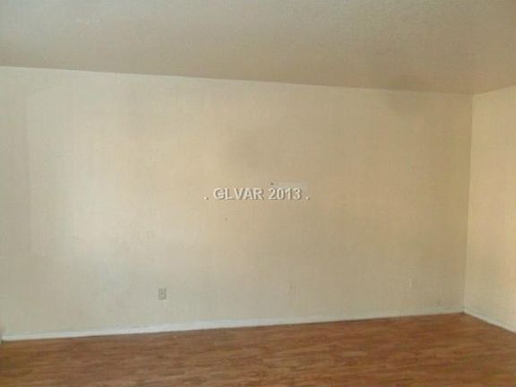 2nd image of 4925 Kell Ln