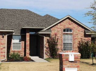 821 Raintree Mansion, Yukon, OK 73099