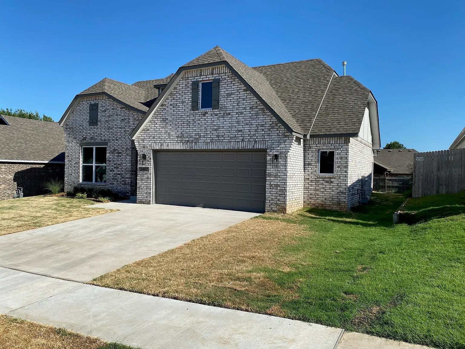4 bed, 1931 sqft, $2,500 — Photo 1