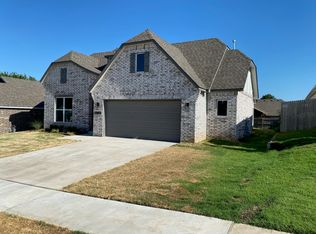 2407 W Little Rock Ct S, Broken Arrow, OK 74011