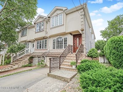 31 Harris Ln, Staten Island, NY, 10309