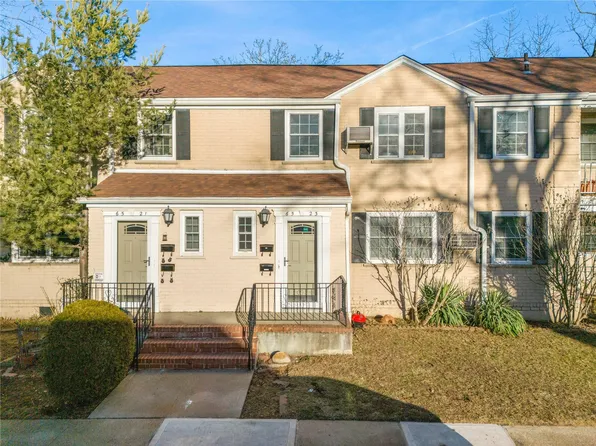 65-23B 223rd Place 2nd Fl, Bayside, NY 11364