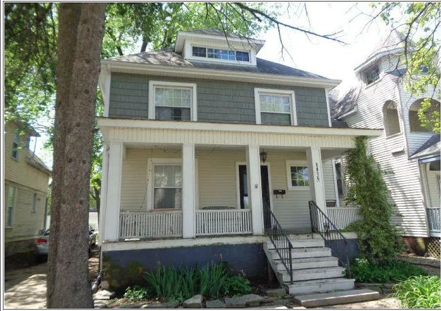 1416 W Barker Ave